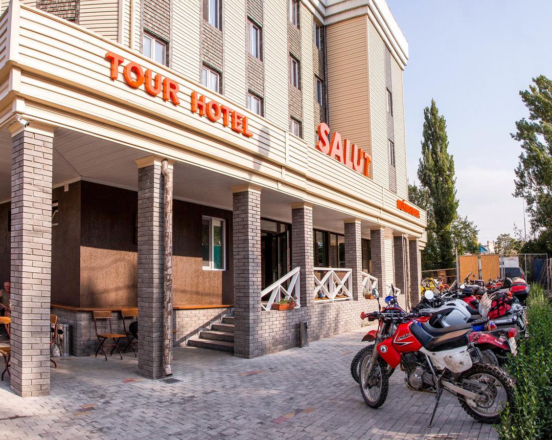 Salut Hotel Бішкек Екстер'єр фото